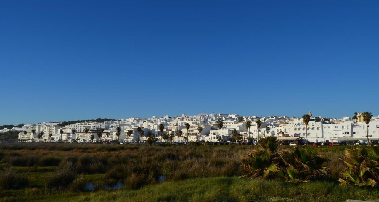 Apartamentos El Arrecife โกนิล เด ลาฟรอนเตรา ภายนอก รูปภาพ
