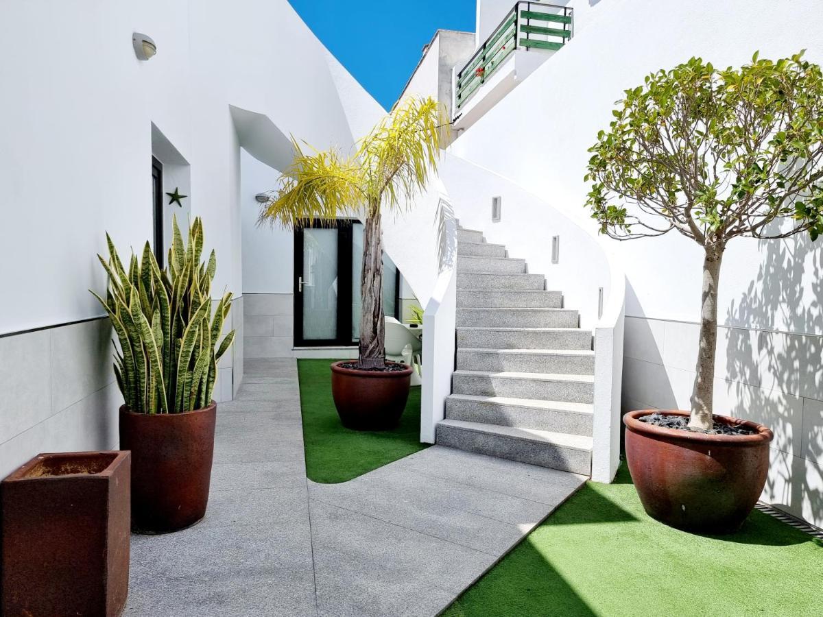Apartamentos El Arrecife โกนิล เด ลาฟรอนเตรา ภายนอก รูปภาพ