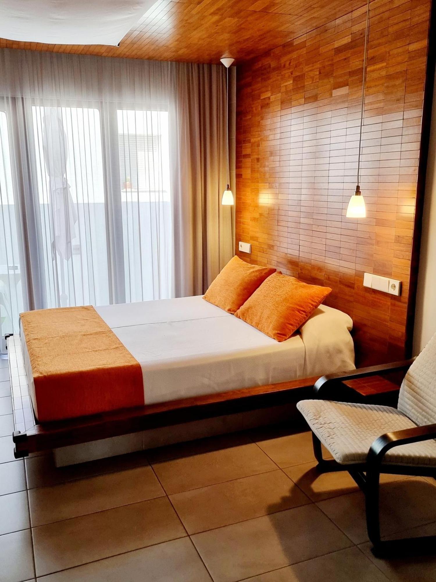 Apartamentos El Arrecife โกนิล เด ลาฟรอนเตรา ภายนอก รูปภาพ