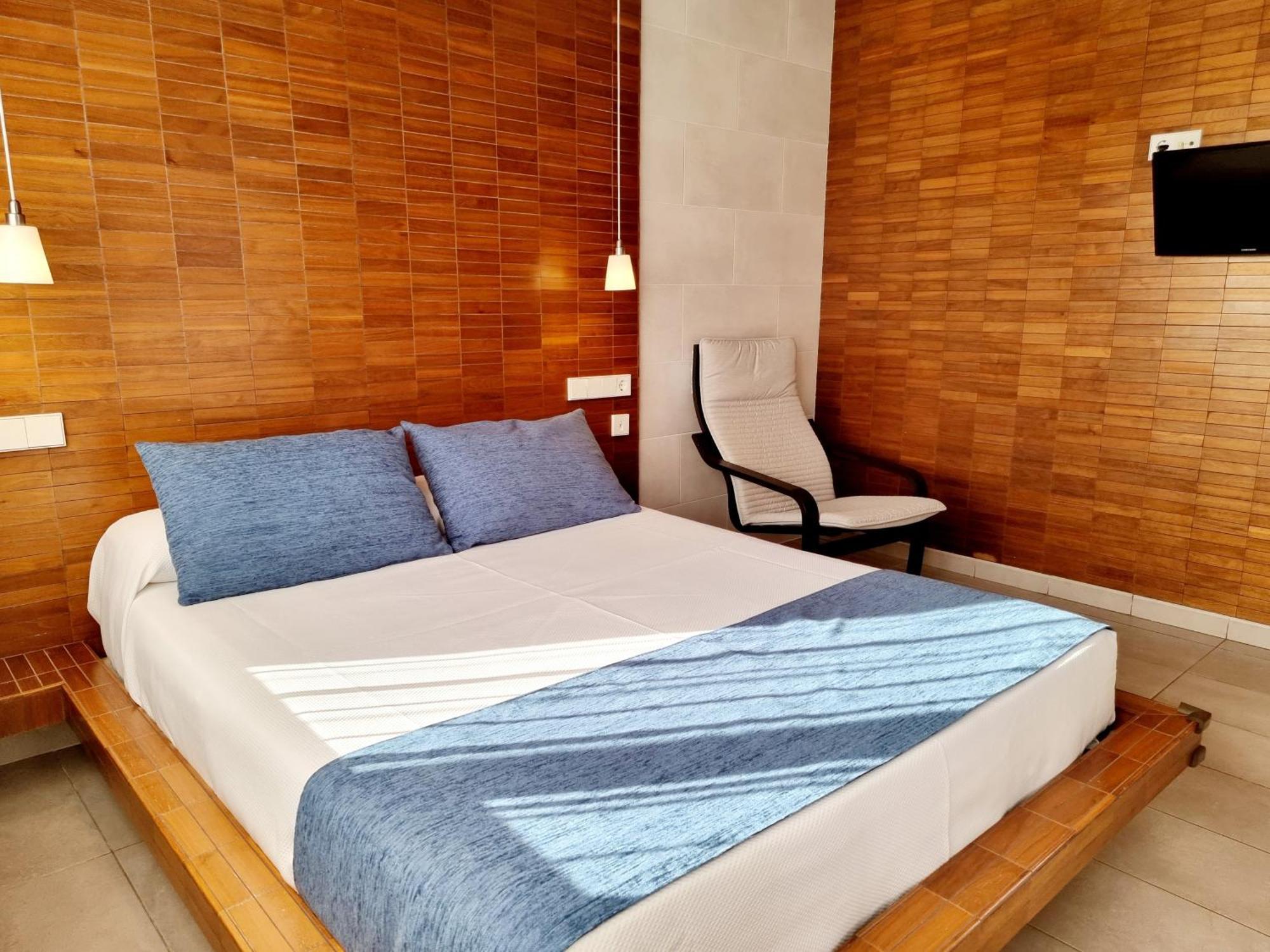 Apartamentos El Arrecife โกนิล เด ลาฟรอนเตรา ภายนอก รูปภาพ