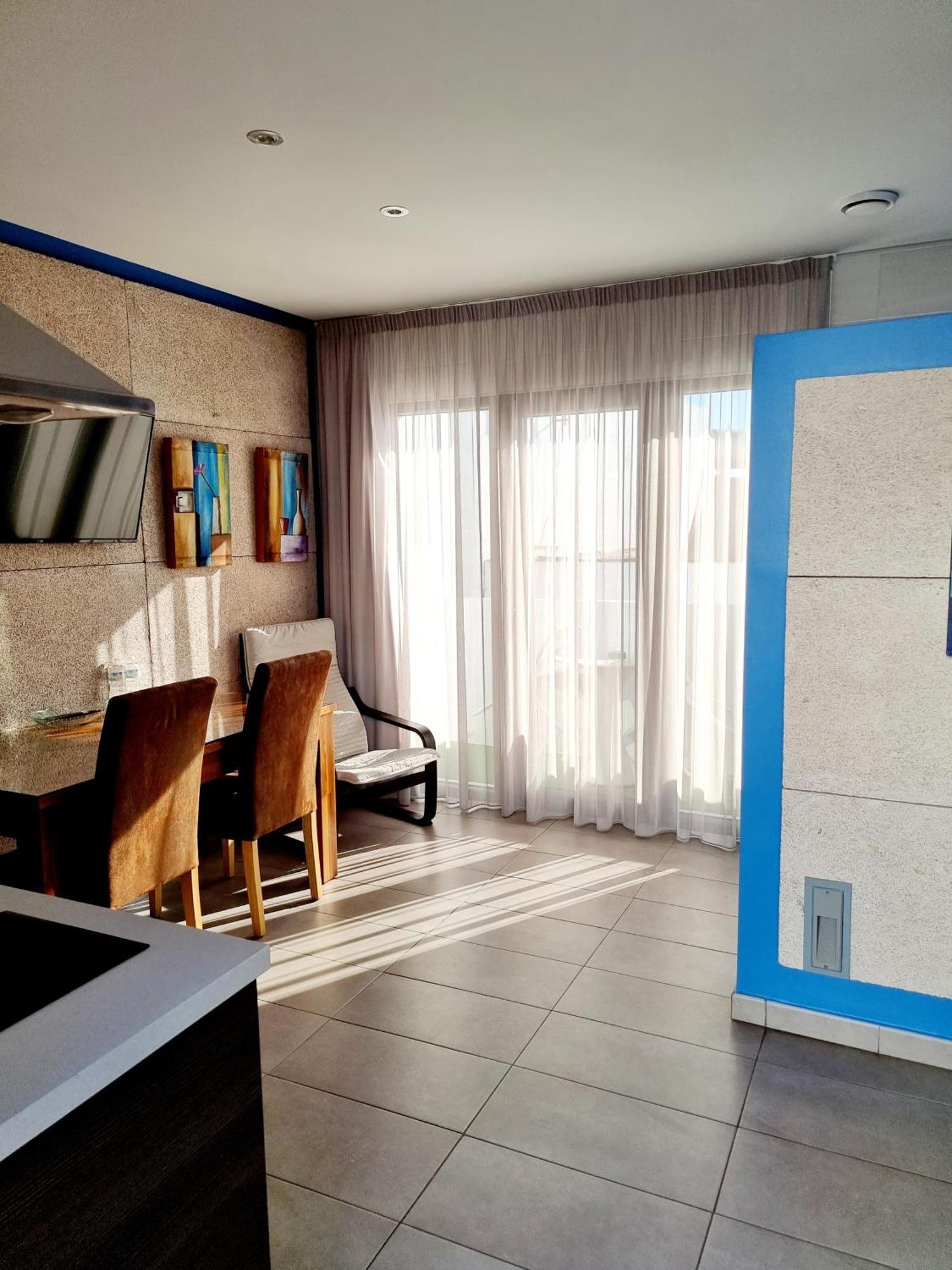 Apartamentos El Arrecife โกนิล เด ลาฟรอนเตรา ภายนอก รูปภาพ