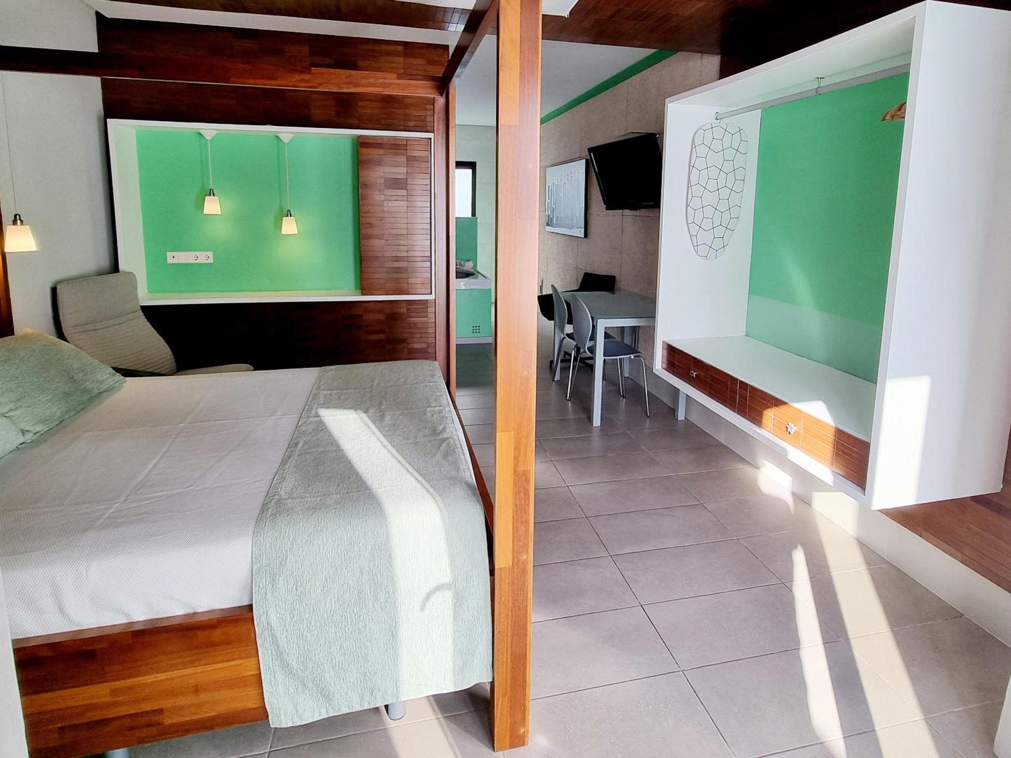 Apartamentos El Arrecife โกนิล เด ลาฟรอนเตรา ภายนอก รูปภาพ