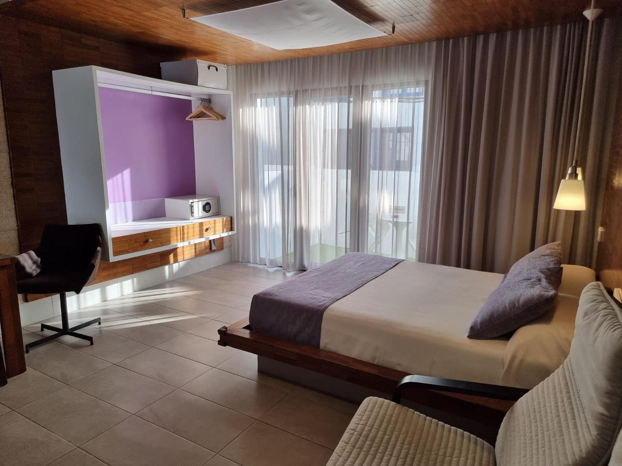 Apartamentos El Arrecife โกนิล เด ลาฟรอนเตรา ภายนอก รูปภาพ