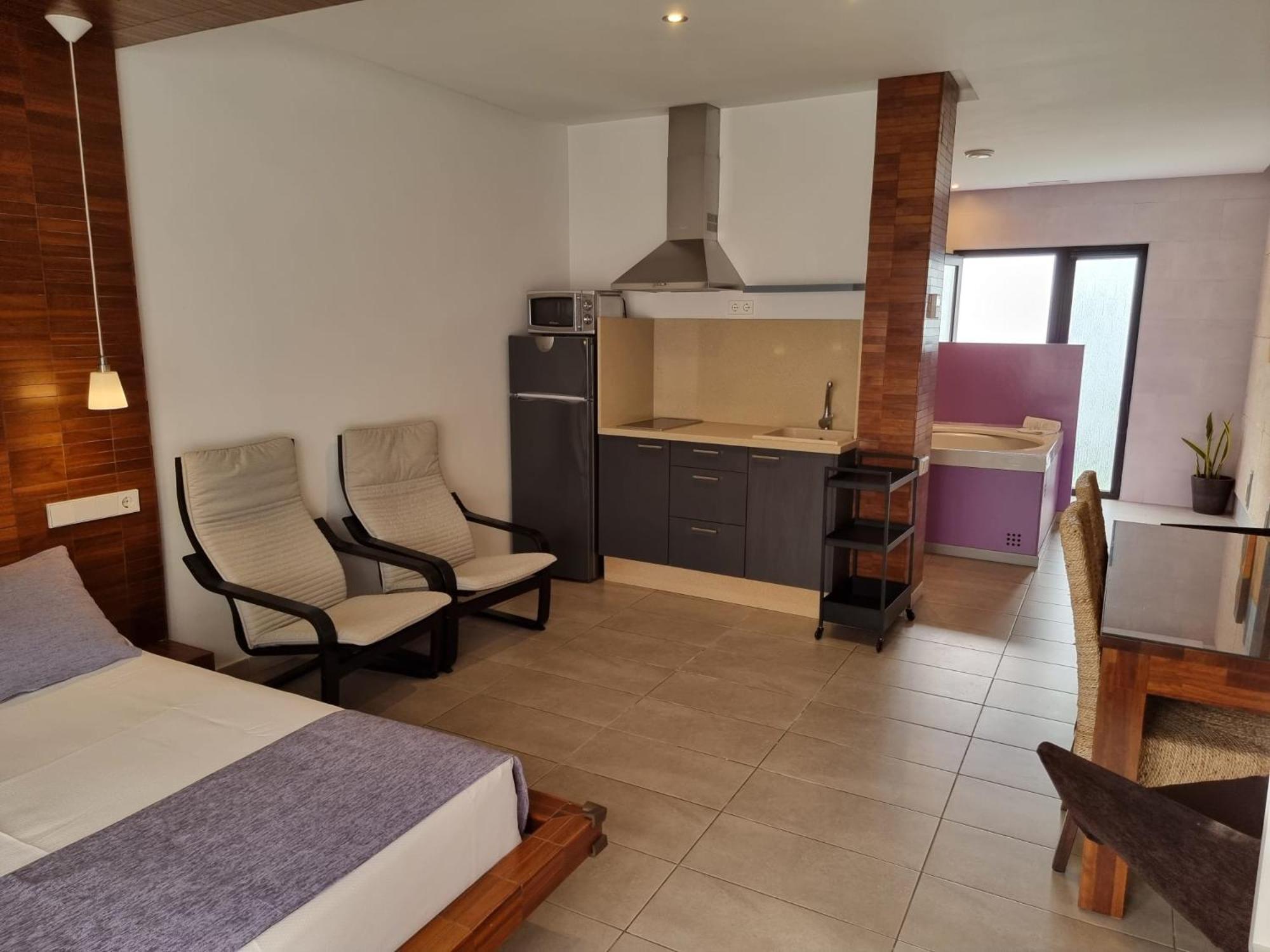 Apartamentos El Arrecife โกนิล เด ลาฟรอนเตรา ภายนอก รูปภาพ